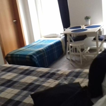 Isaura Home Peniche Szoba fotó